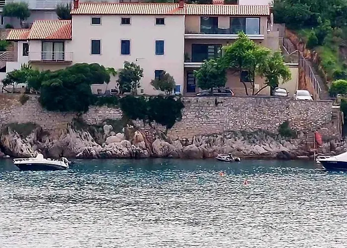 Διαμέρισμα Franka *